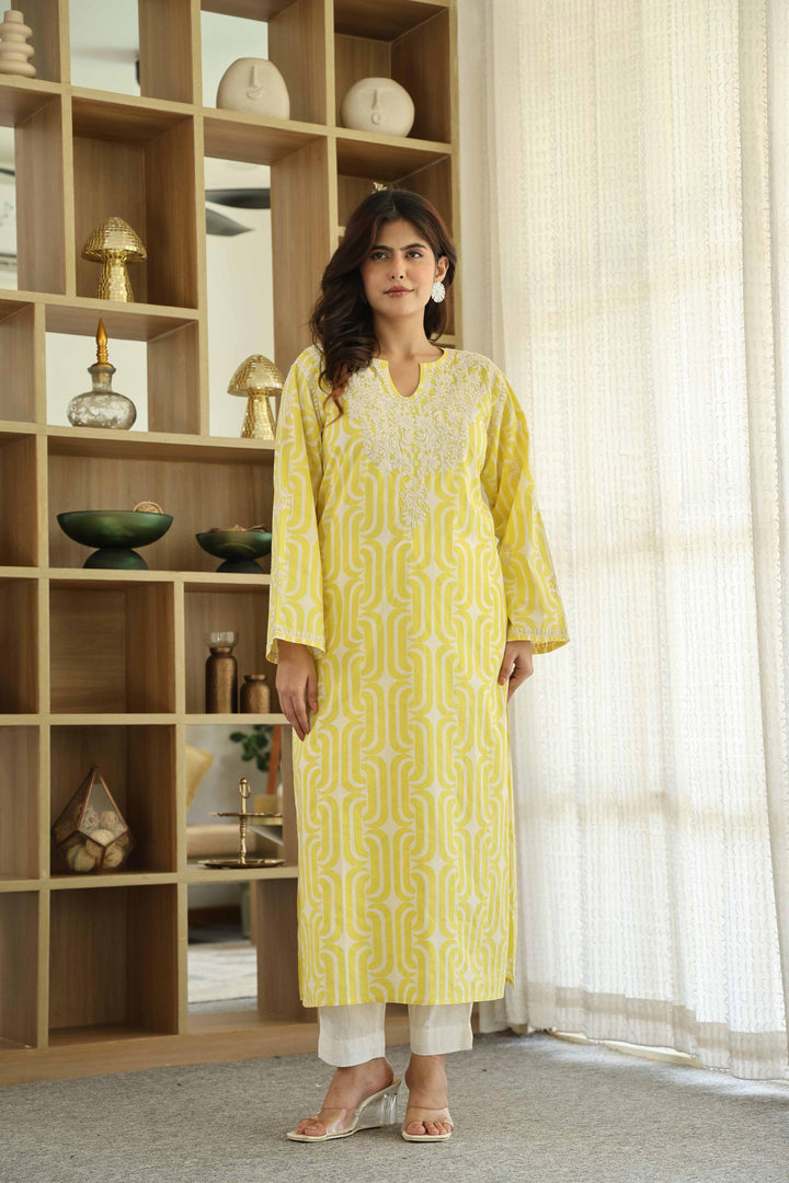 Premium Chikankari Embroidered Kurta 🌼✨