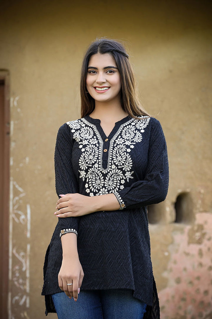 Black Solid Embroidery Cotton Top - Kaajh - #tag4#