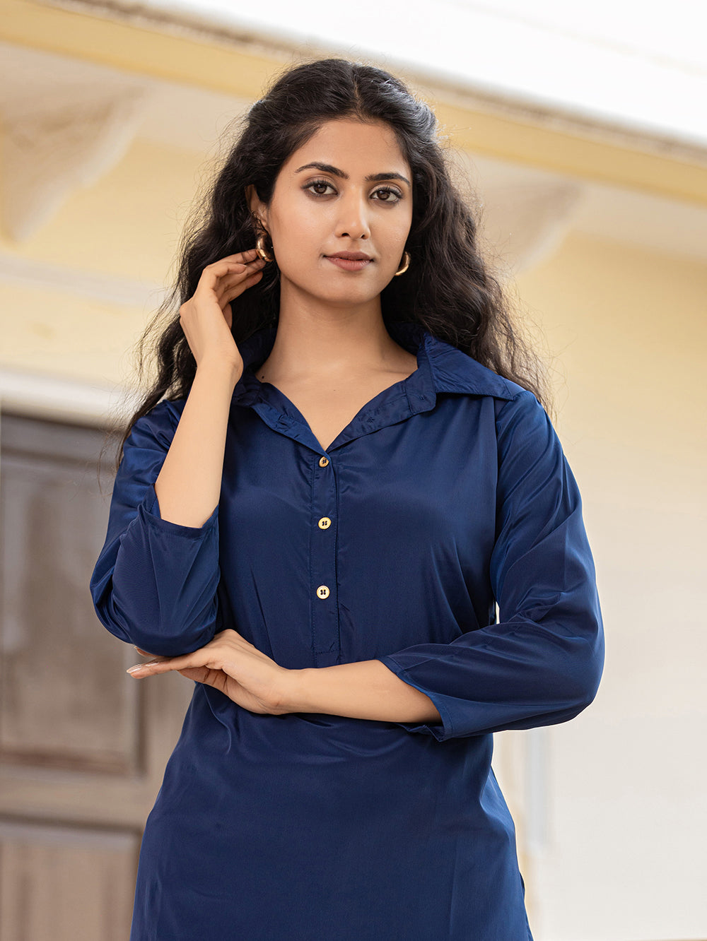 Navy Blue Solid Crepe Short Kurtis (Set Of 1)