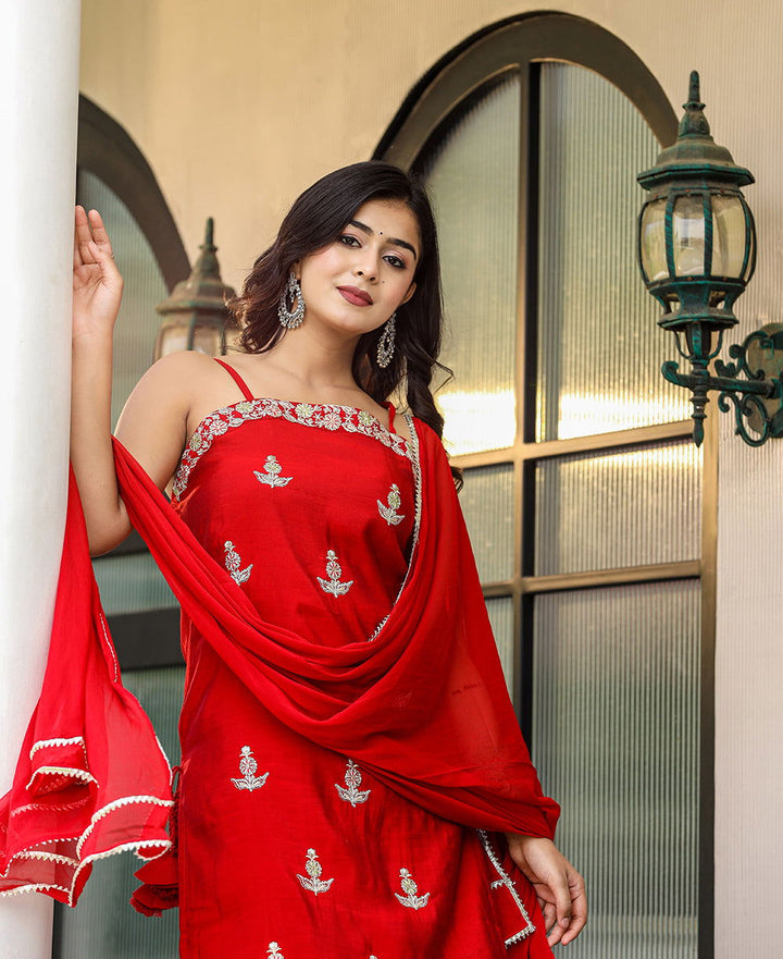 Red Sleeveless Silk Kurta Pant With Dupatta Set (pack of 3) - Kaajh - #tag4#
