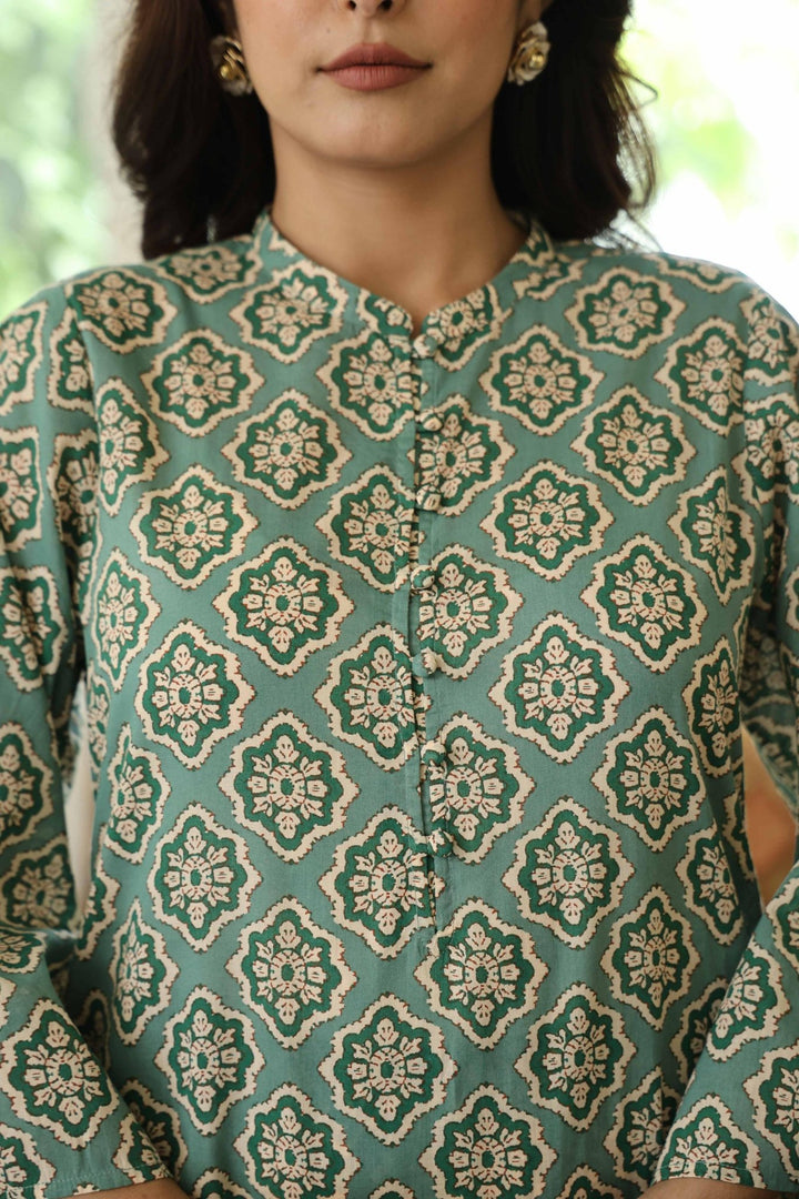 ANYA GREEN COTTON KURTA SET - Kaajh