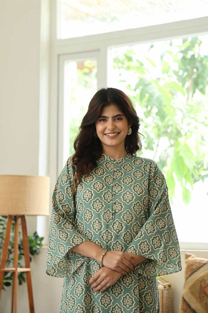 ANYA GREEN COTTON KURTA SET - Kaajh
