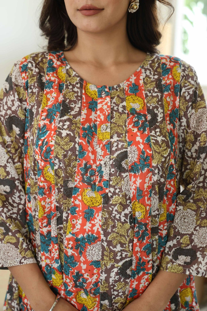 ISLA BLUSH FLORAL DRESS - Kaajh