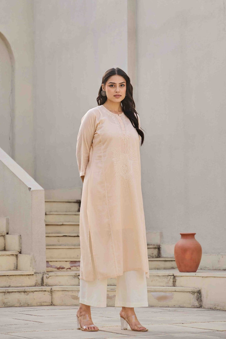 NOOR PEACH CHIKANKARI EMBROIDERED KURTA - Kaajh