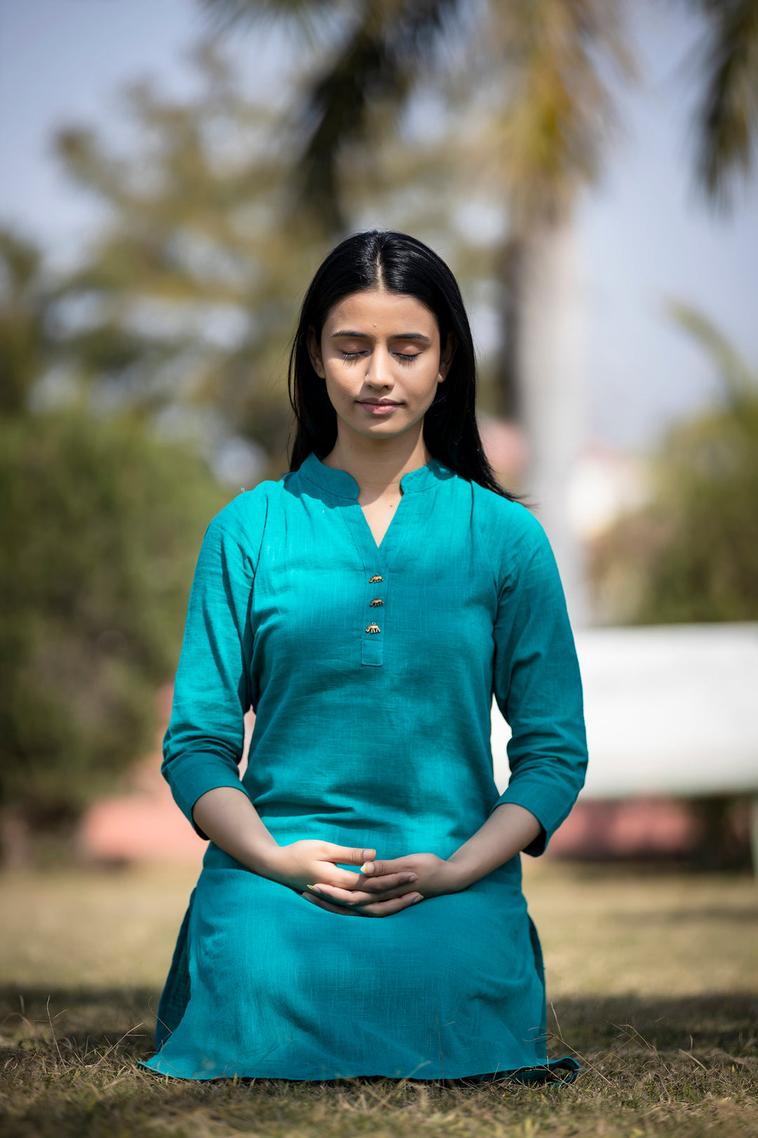 Ethnic Dresses for Women - Buy a teal Green Women's Kurti and Pants Online