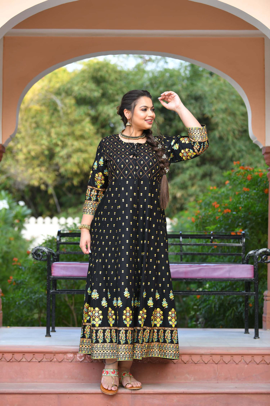Black Printed Ethnic Gown (Pack of 1)