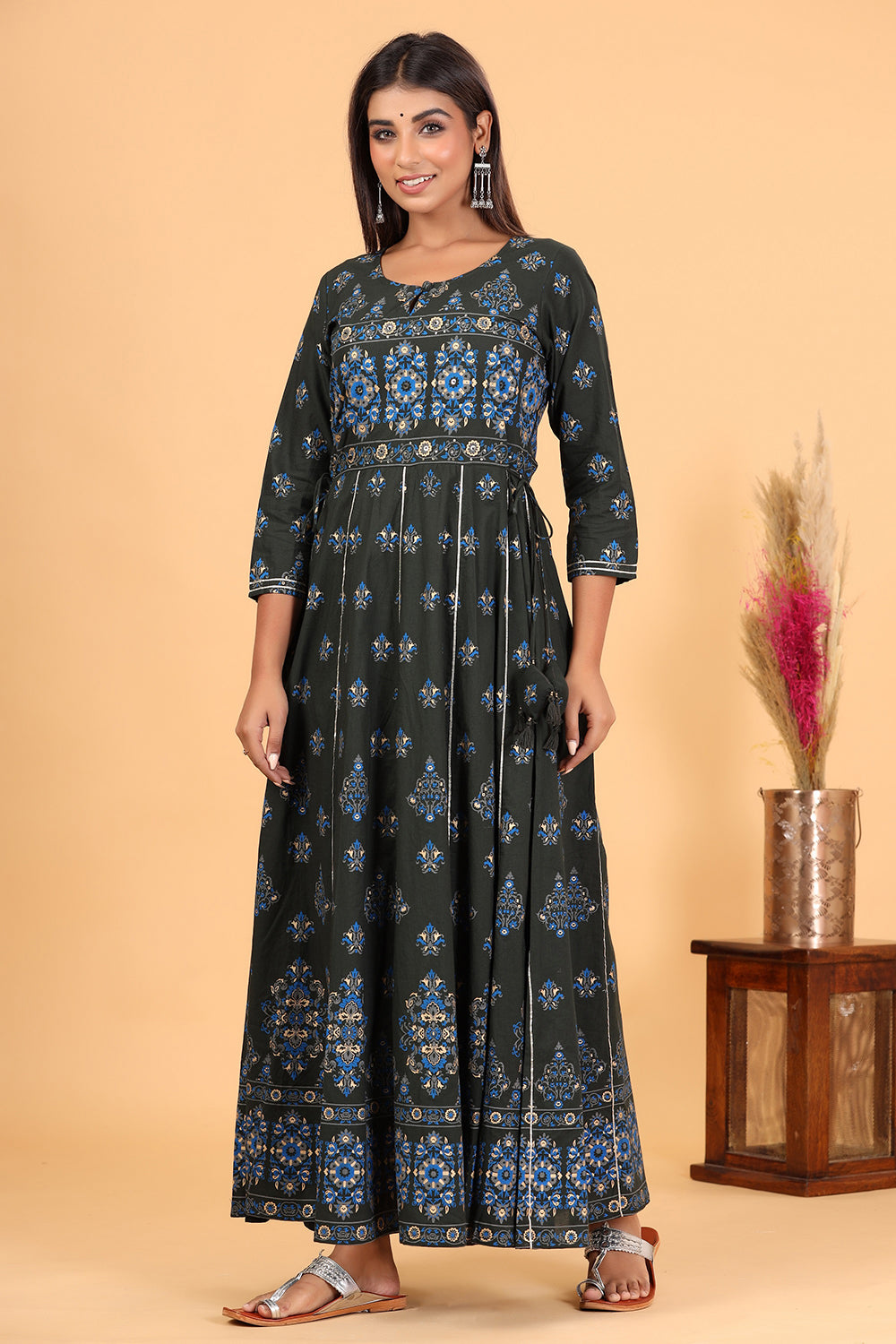 Green Printed Embroidered Cotton Ethnic Gown (pack of 1)