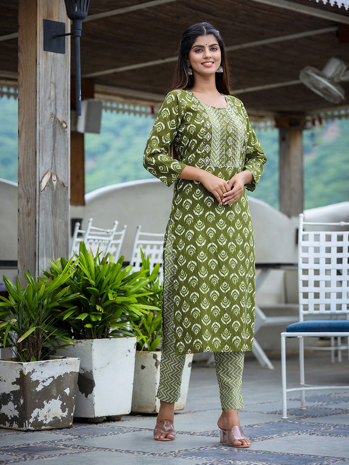 Green Kurta Set for Women: Buy an Indian Ethnic Kurti and Pant Set | Kaajh